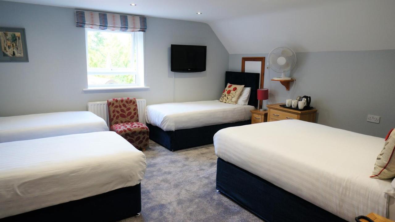The Lawn Guest House Gatwick Горлі Екстер'єр фото