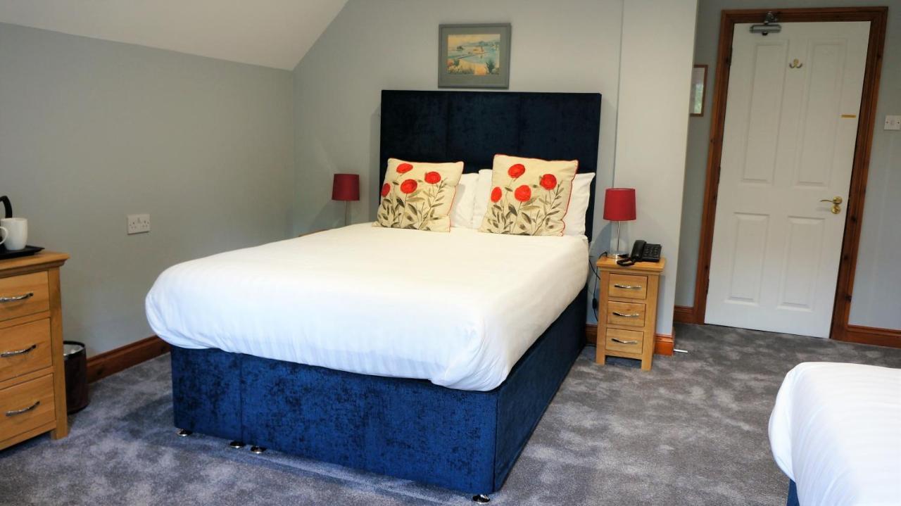 The Lawn Guest House Gatwick Горлі Екстер'єр фото