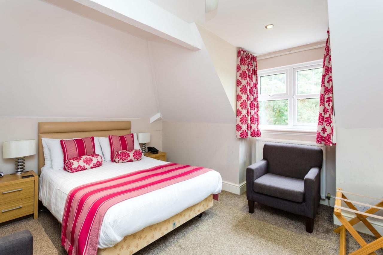 The Lawn Guest House Gatwick Горлі Номер фото